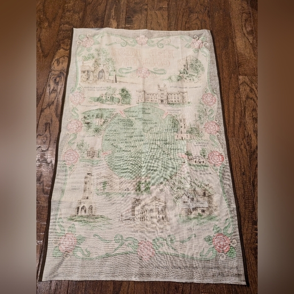 Red Rose Country Vintage  Tea Towel with historic Great Britain architecture - Picture 7 of 8